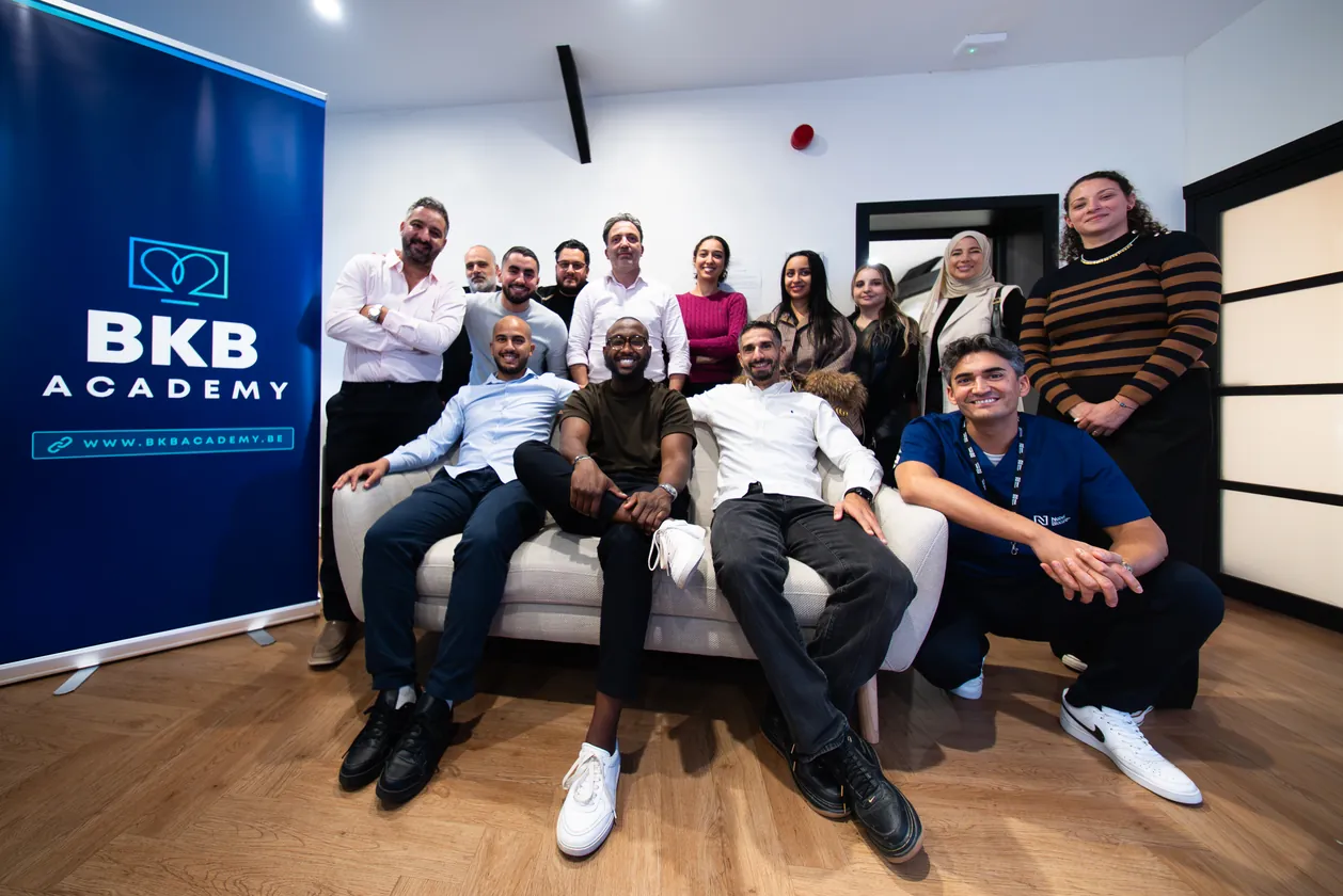 Photo de groupe des participants et des formateurs de la masterclass BKB Academy